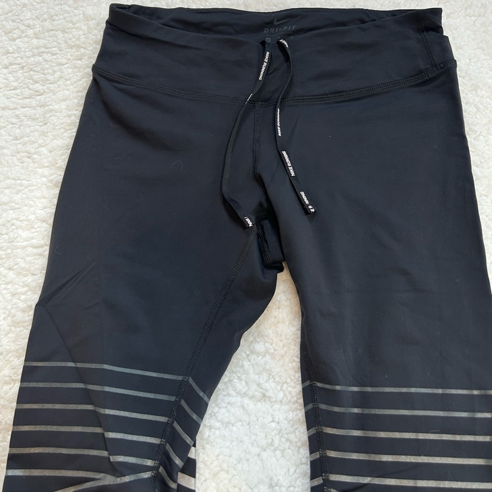 Nike leggings - Picture 2 of 3
